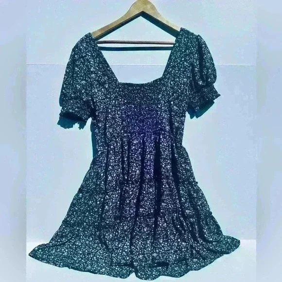 ROW A: FLORAL SUMMER DRESS 💐 - Picture 4 of 6